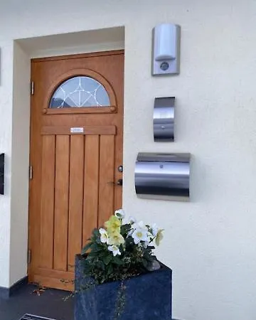 Fewo Rheinwein 1 ausgezeichnet zum wandern und radfahren mit Wallbox Apartment Boppard