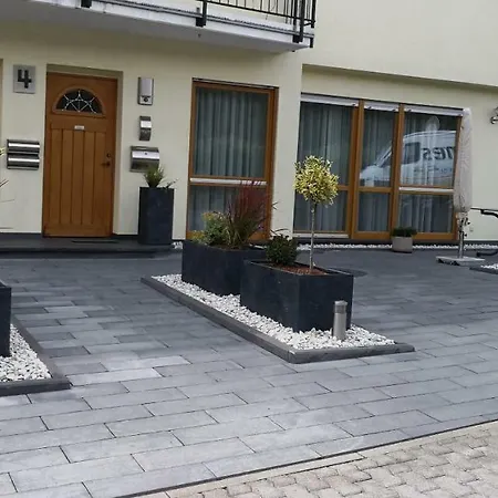 Fewo Rheinwein 1 ausgezeichnet zum wandern und radfahren mit Wallbox Boppard